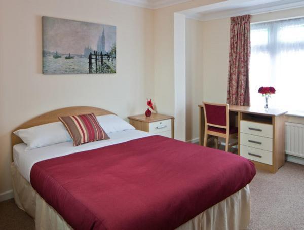 Montrose Guest House 롬포드 외부 사진